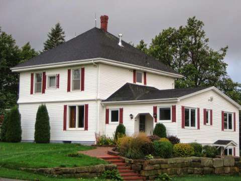 Linden Homestead Bed & Breakfast